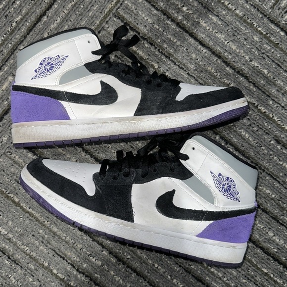 Nike Air Jordan 1 Mid SE Varsity Purple Black White Size 11 Sneakers 852542-105 main image 6